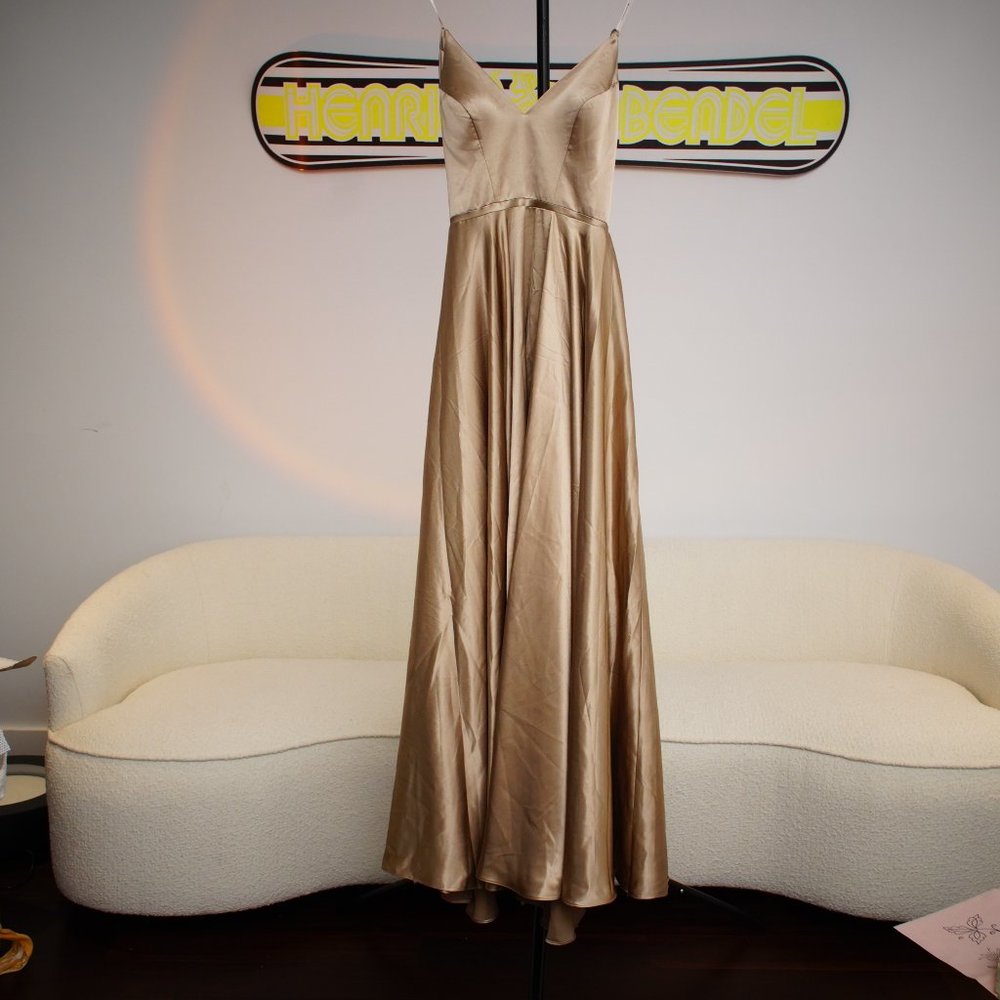 Faviana Glamour
